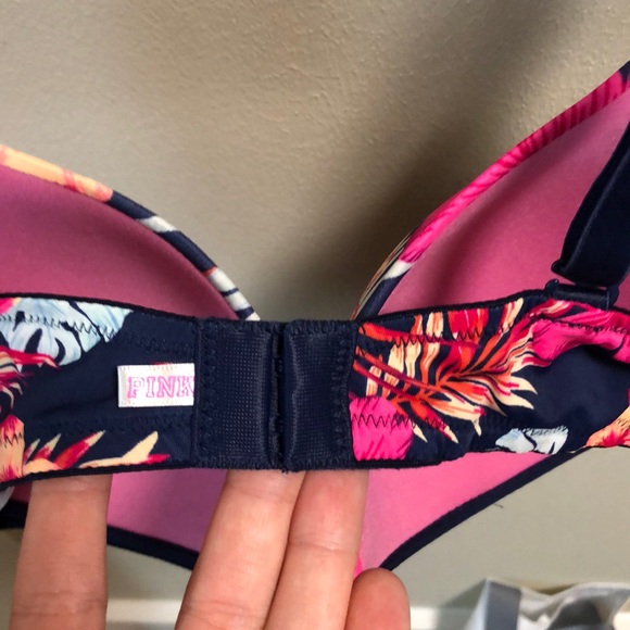 PINK VICTORIA SECRET BRA. Never worn. - Picture 3 of 4